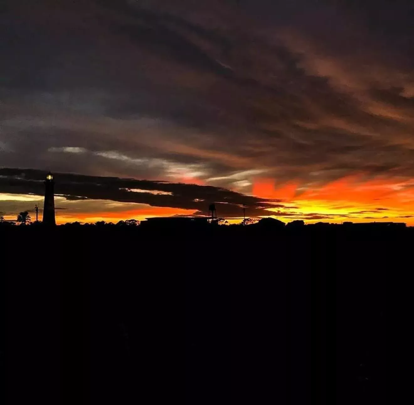 360_pic_.webp