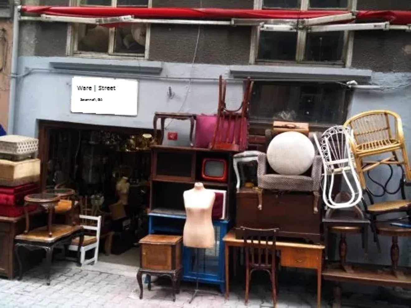 f69a31c1_yard_sale_junk.webp