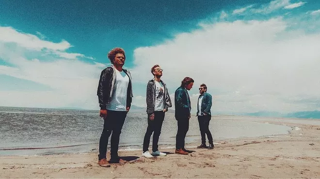 Image: Savannah Stopover: SLEEPWALKERS