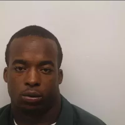 Image: Two arrested in armed robbery