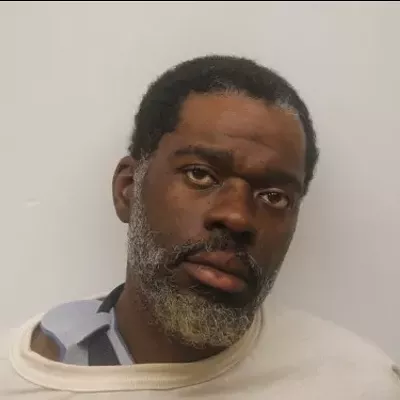 Image: Would-be victim and bystander capture robber