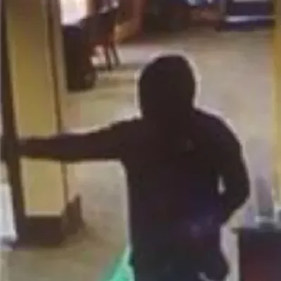 Image: Bank on Mall Boulevard robbed