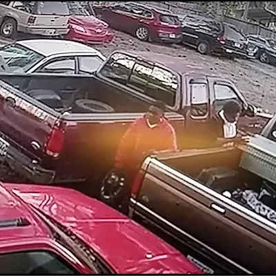 Image: Suspects in auto break-ins sought