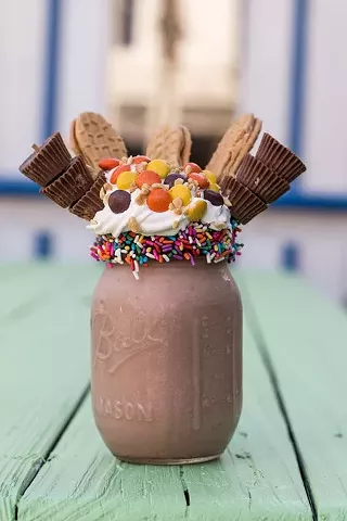 Image: Harper&rsquo;s Desserts Birthday Party