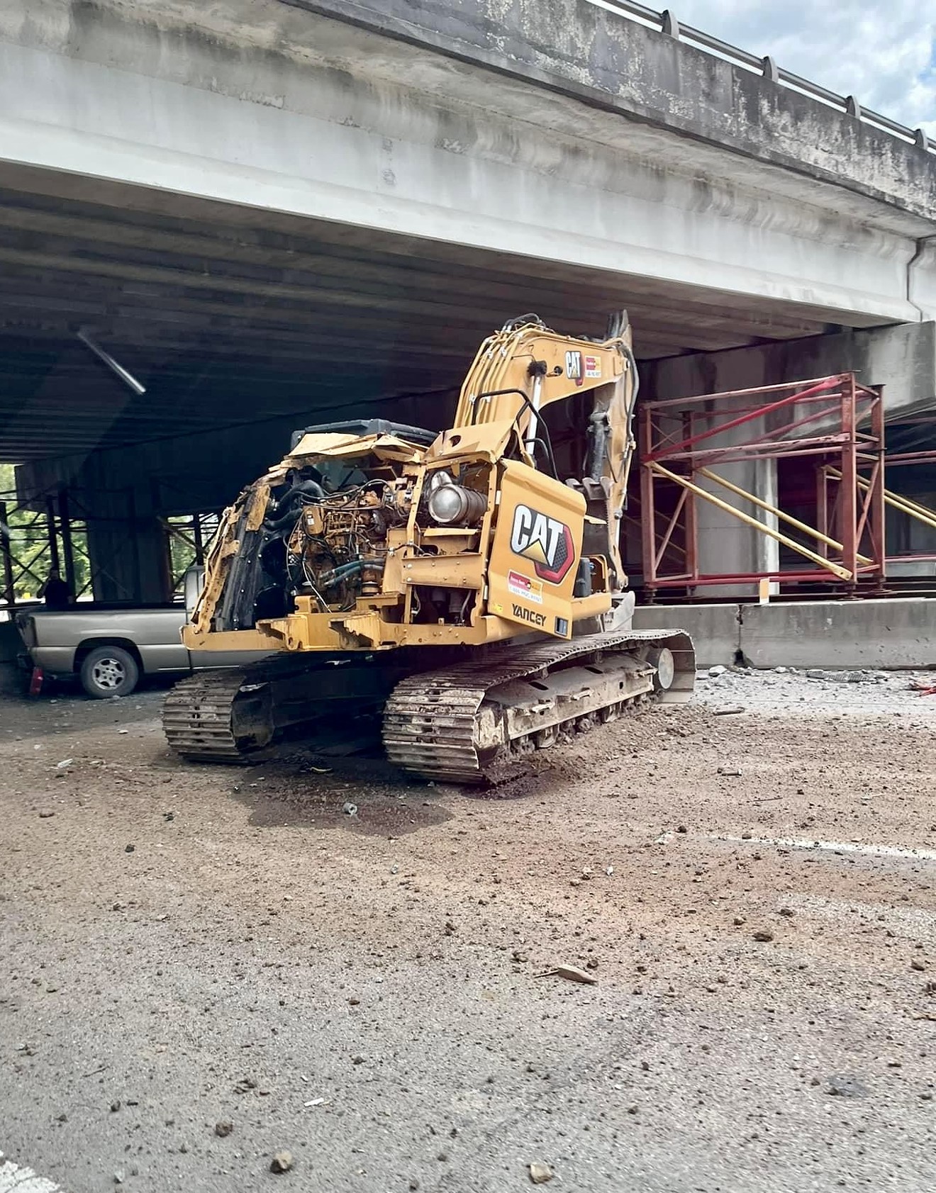 I-16 construction under the Chatham Parkway overpass