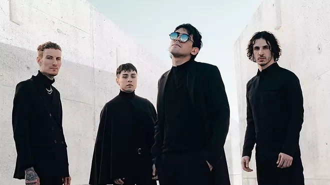 Image: Crown the Empire w/ Varials