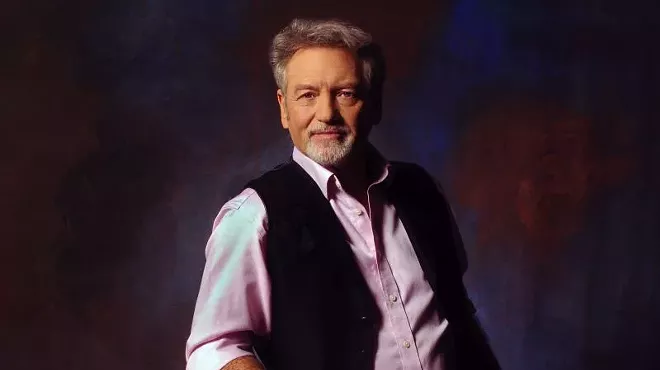 Image: Larry Gatlin @Mars Theatre