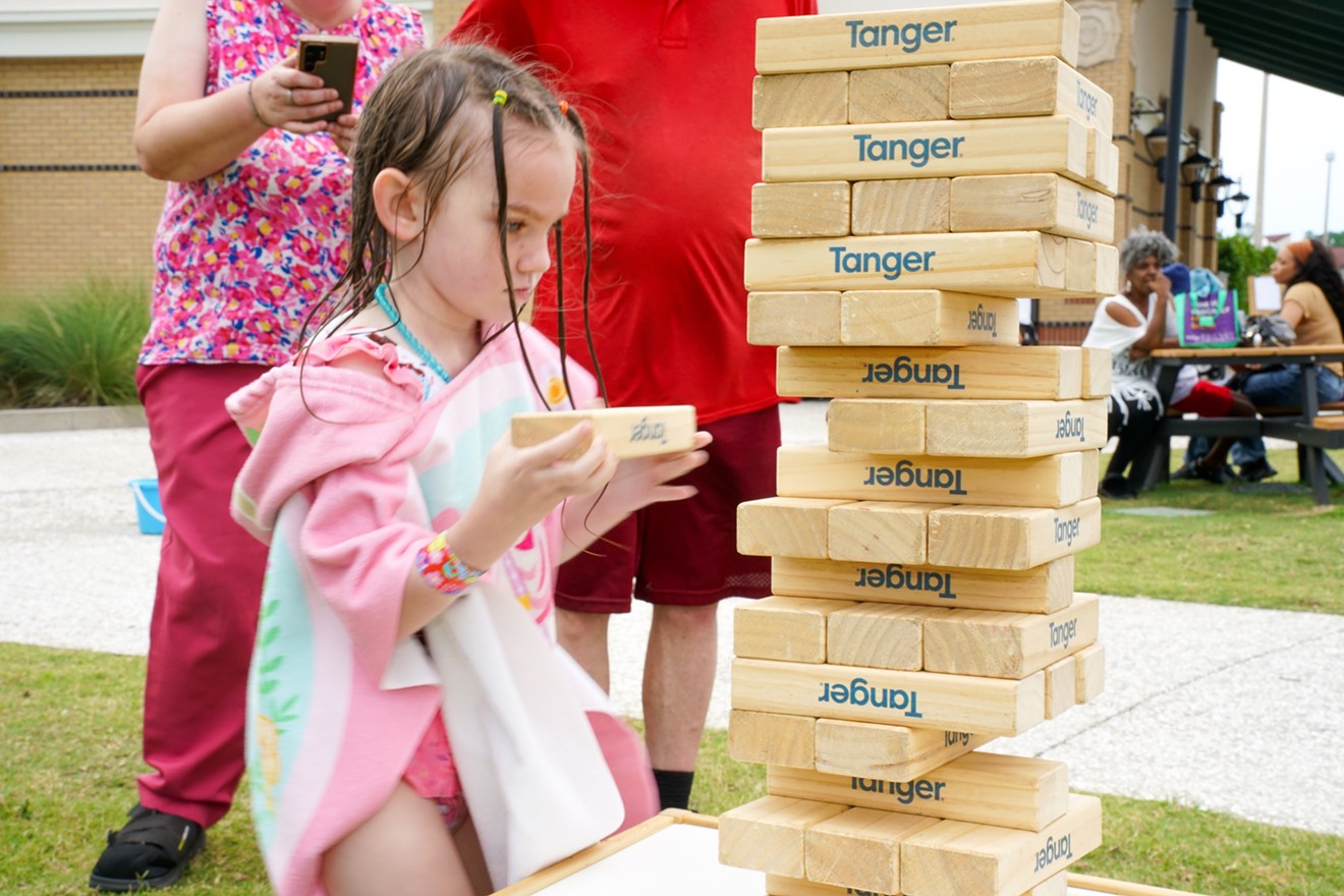 Tanger Outlets Back to School Splash