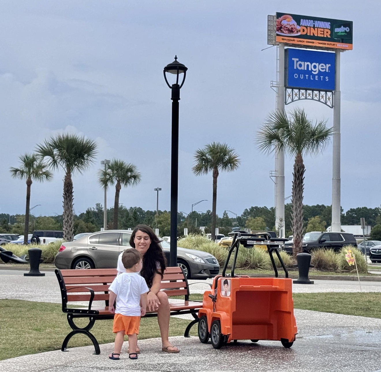 Tanger Outlets Back to School Splash