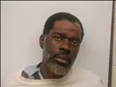 Would-be victim and bystander capture robber