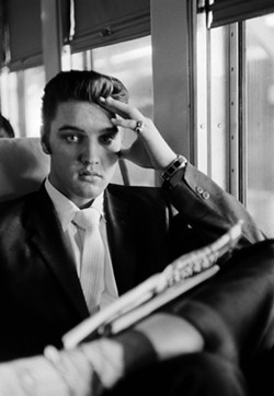 Elvis at 21: Photos reveal a legend on the brink of superstardom